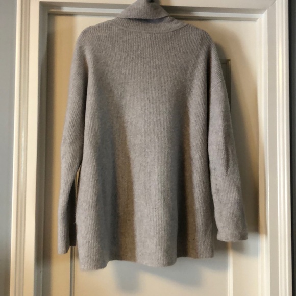Theory Turtleneck Sweater in Cloud Wool - Picture 3 of 4